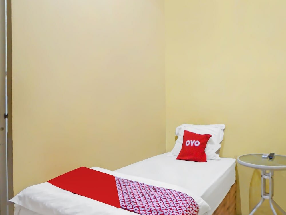 Фото Oyo 990 Stadion Residence Syariah