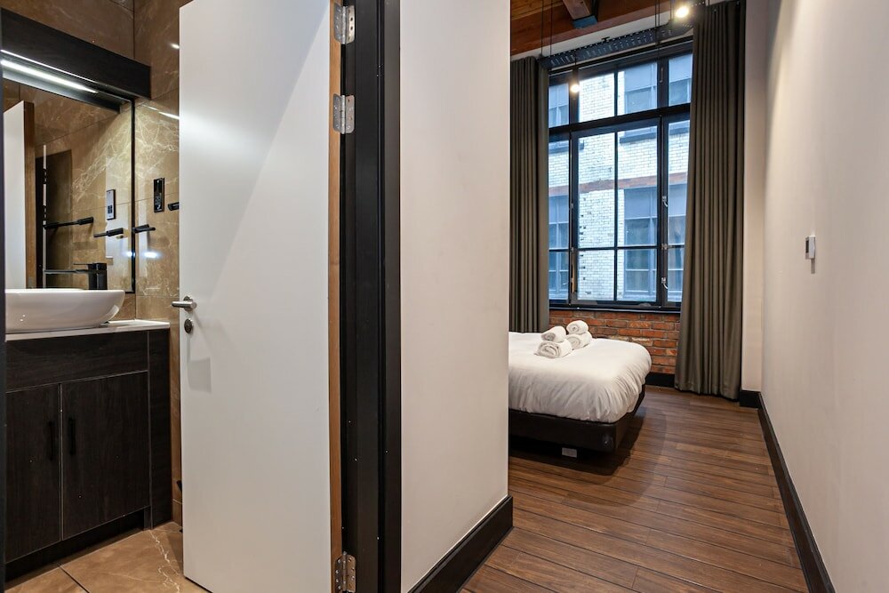 Фото Portland Street Apartments