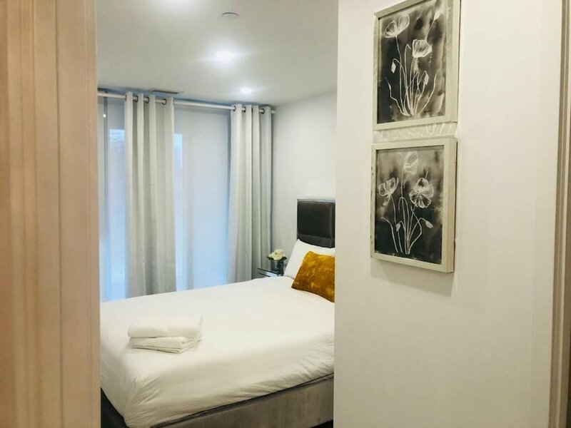 Гостиница Toronto Downtown Suites City View в Торонто