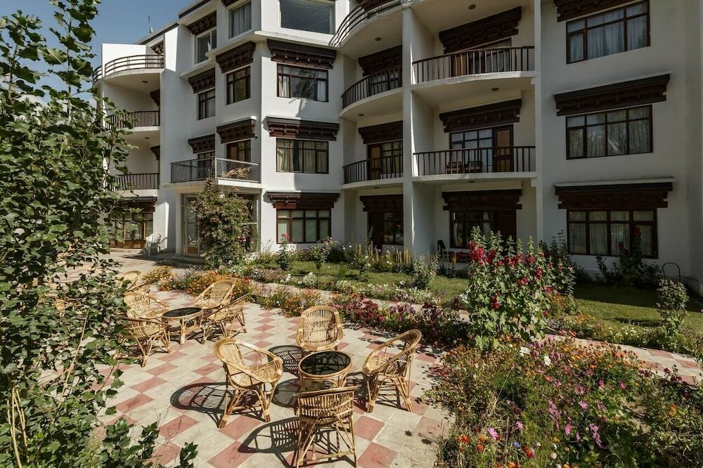 Фото Reenam Hotel