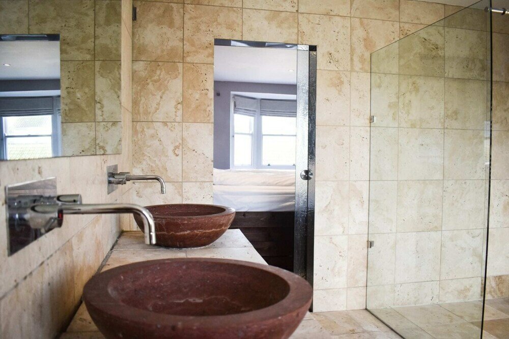 Фото Stylish & Spacious Studio Next to Beach