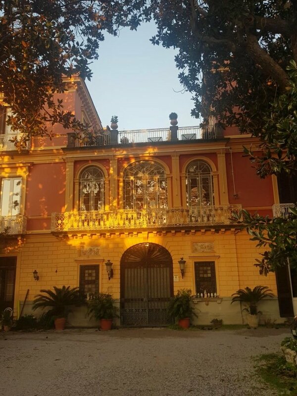 Гостиница Caluga House