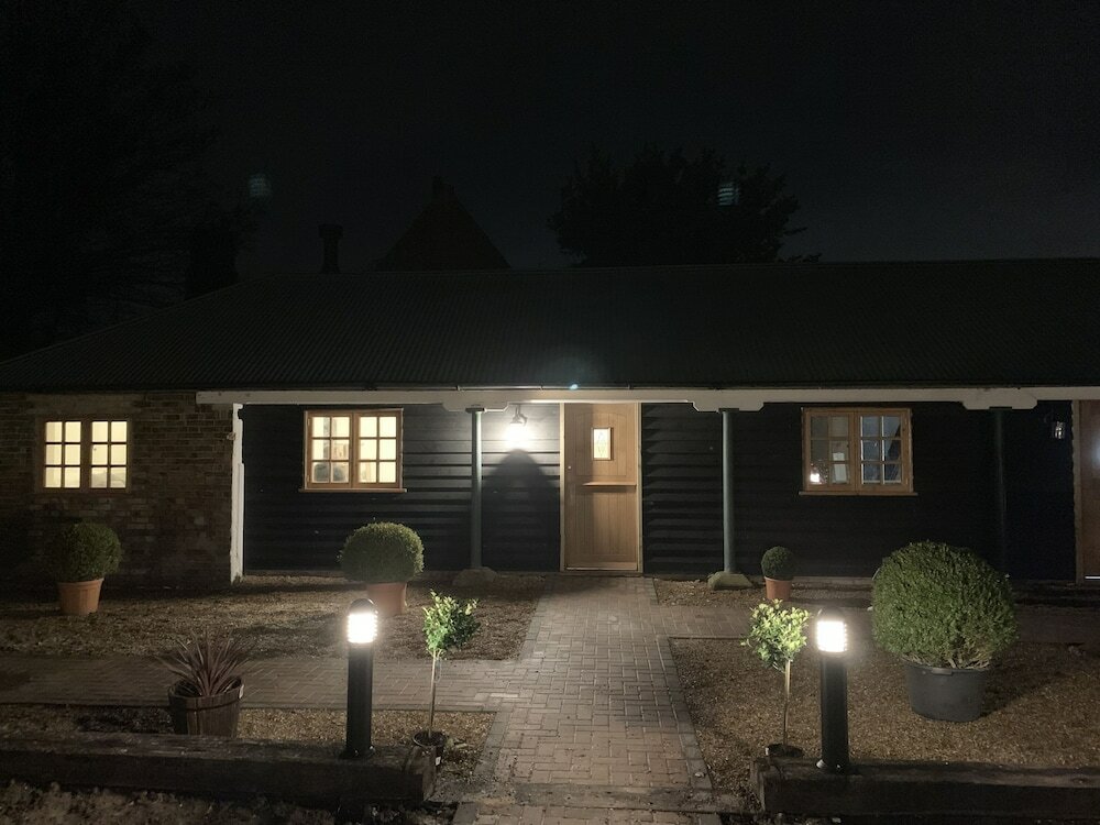 Фото Cheesemans farm house stables