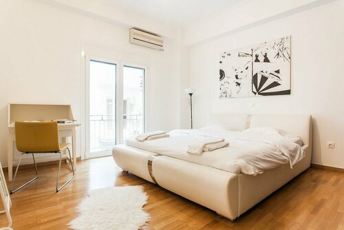 Гостиница Explore Athens with 2 Bedroom Condo в Афинах