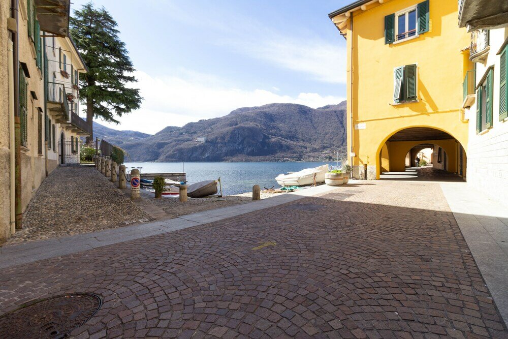 Фото Mamma Ciccia Holiday Home - Lake Front Apartment