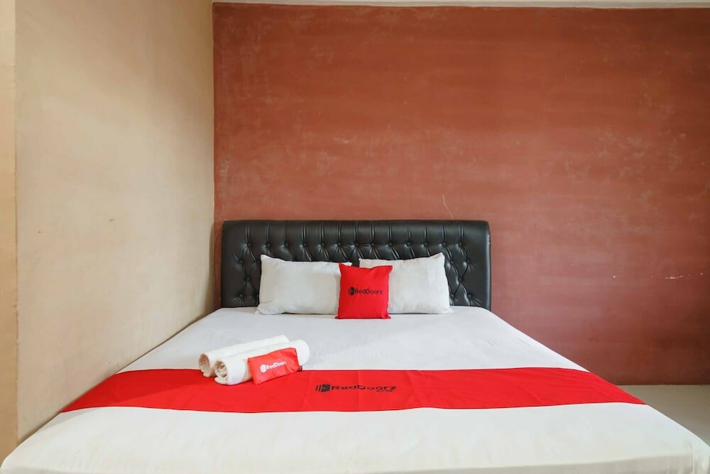 Фото RedDoorz Syariah Hotel Enasti Berastagi