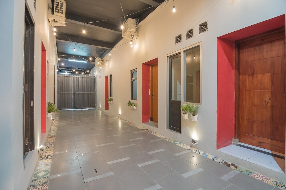 Фото RedDoorz @ Kiaracondong