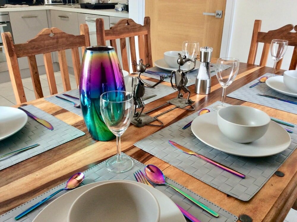 Фото Igloo CityCroft Luxury Townhouse