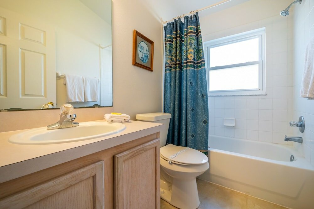 Фото 1114 4-bed Pool Home, Liberty Village Kissimmee