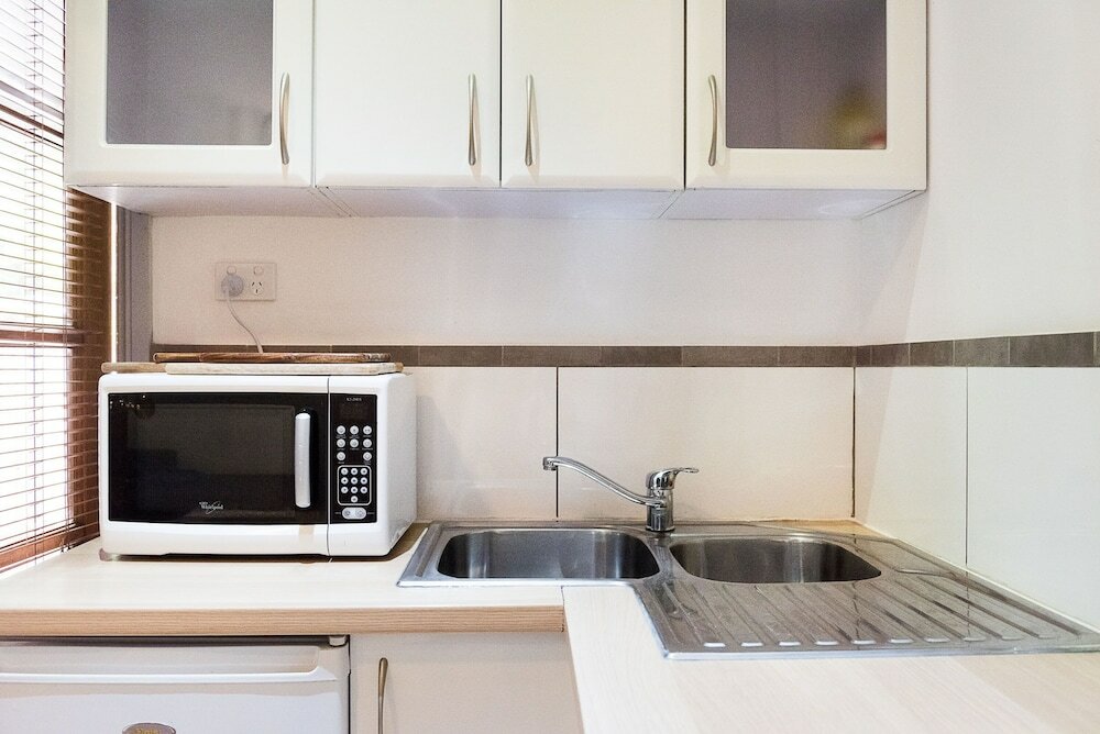 Фото Avalon House