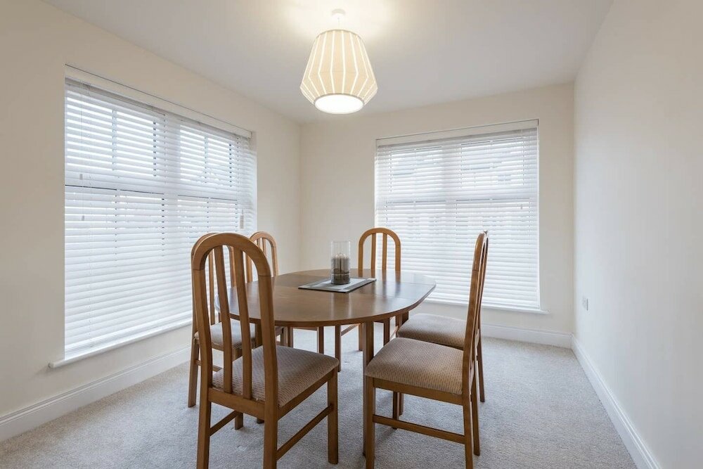 Фото Stylish & Modern 3 Bedroom Home