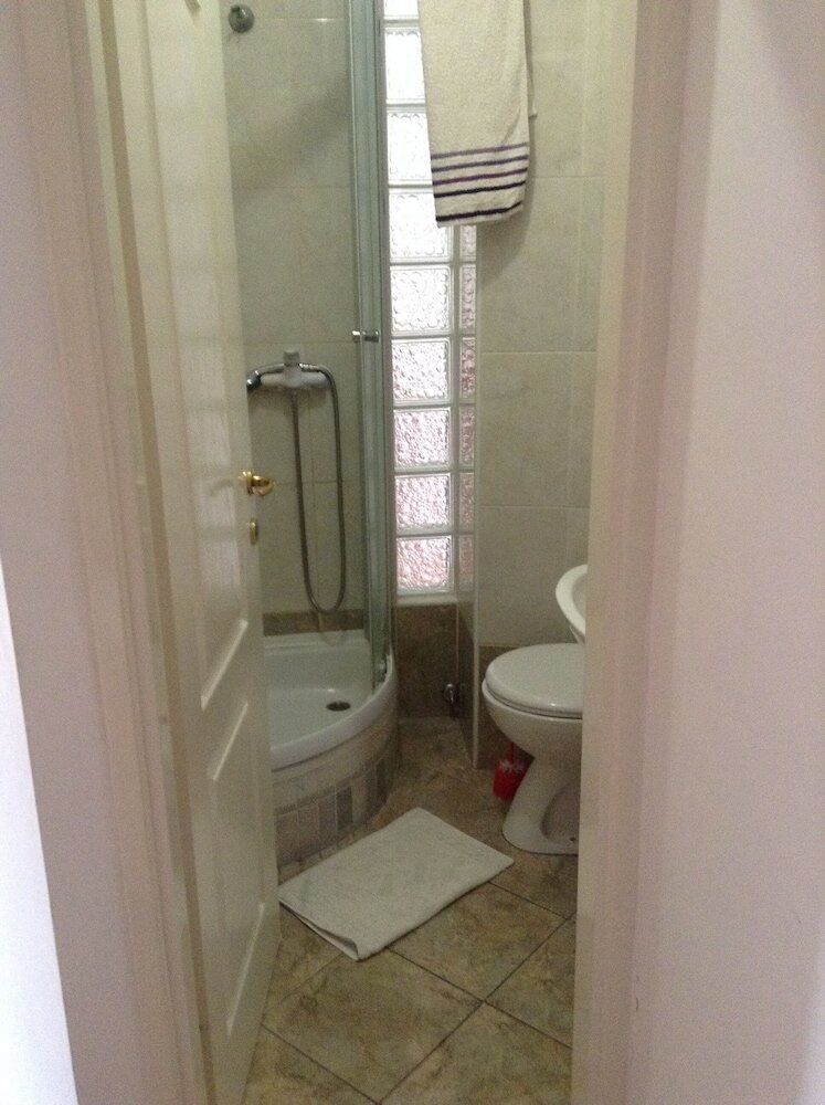 Фото Madona Top Center