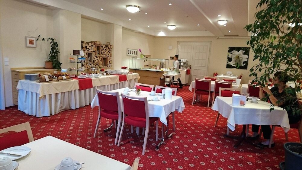 Фото Hotel Promenade