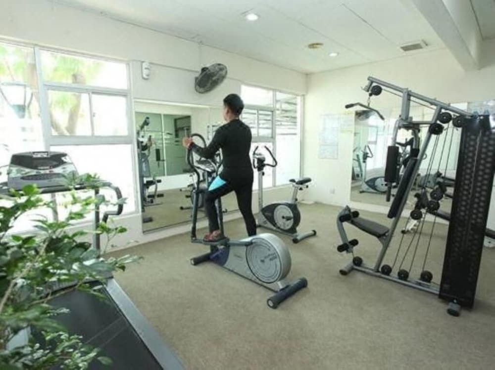 Фото Maison Seaview Suites Port Dickson