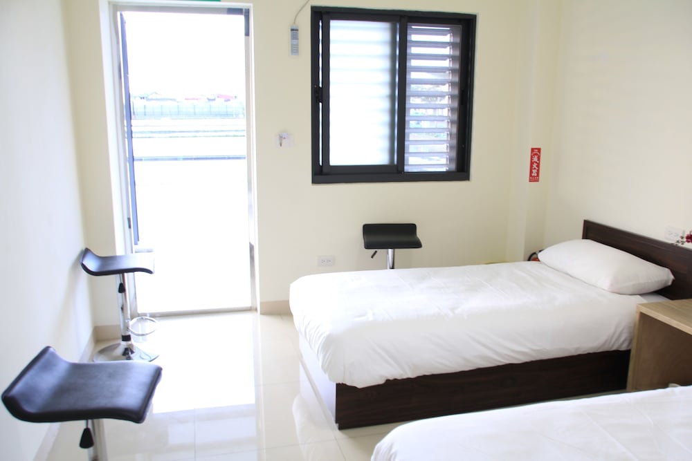 Фото Howj Hostel