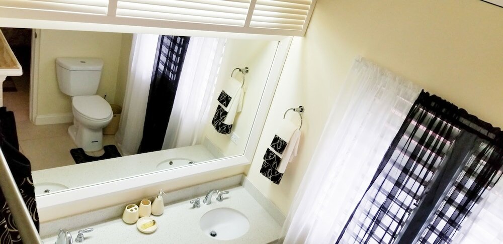 Фото Richmond Villa Rental Management