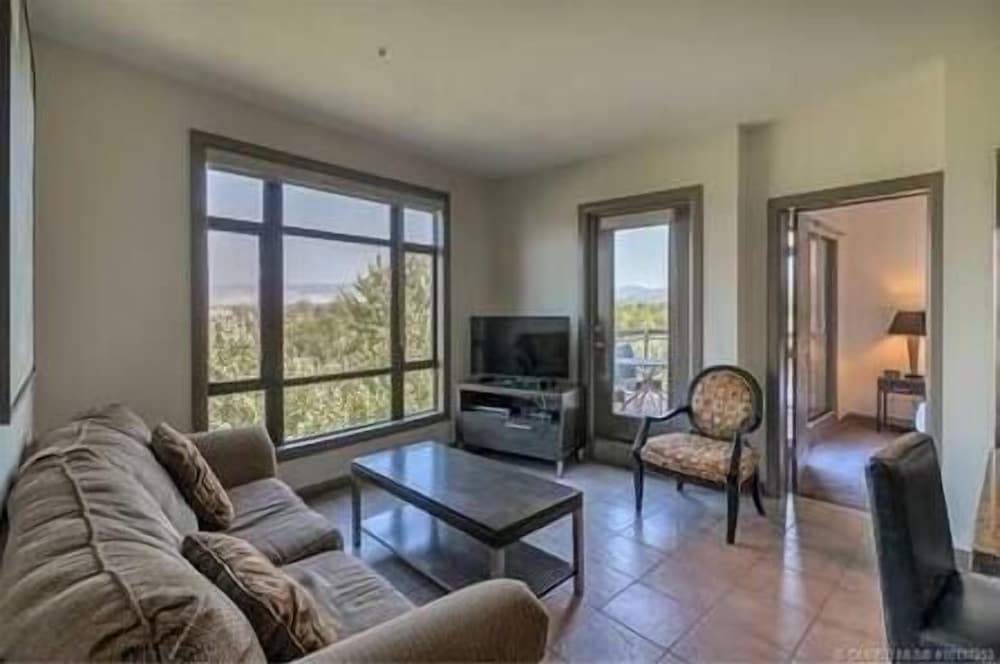 Фото One of a Kind, Top Floor Apartment at Playa № 632