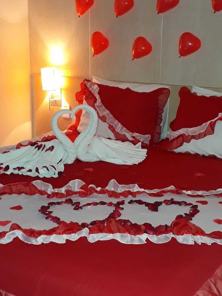 Фото Serra Plaza Hotel