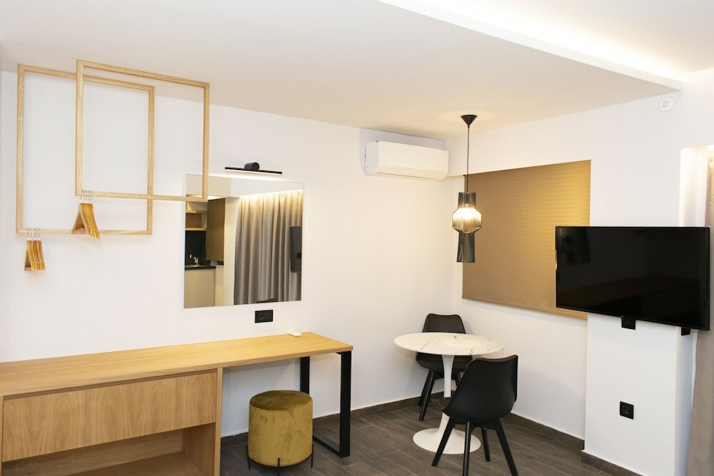 Фото Elina Hotel Apartments