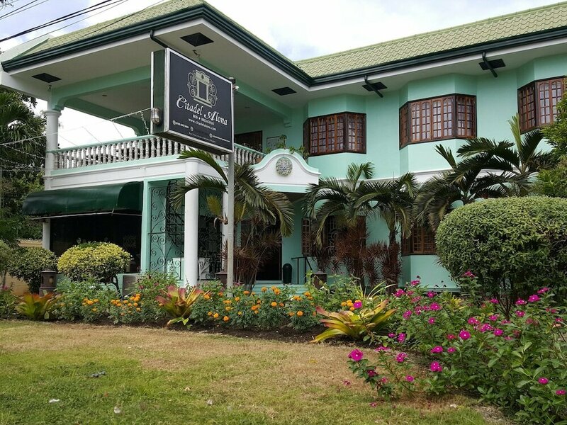 Гостиница Citadel Alona Inn