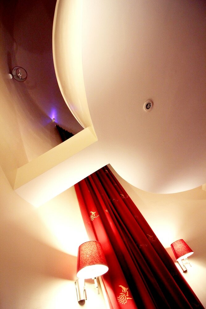 Фото Wookey Hole Hotel