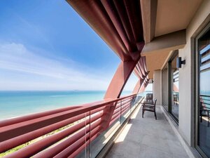 Гостиница Pullman Oceanview Sanya Bay Resort & SPA