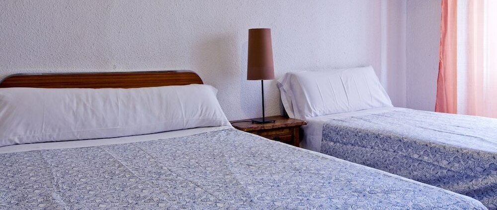 Фото Hostal Noviciado