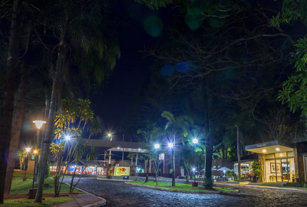 Фото Pirayu Hotel & Resort