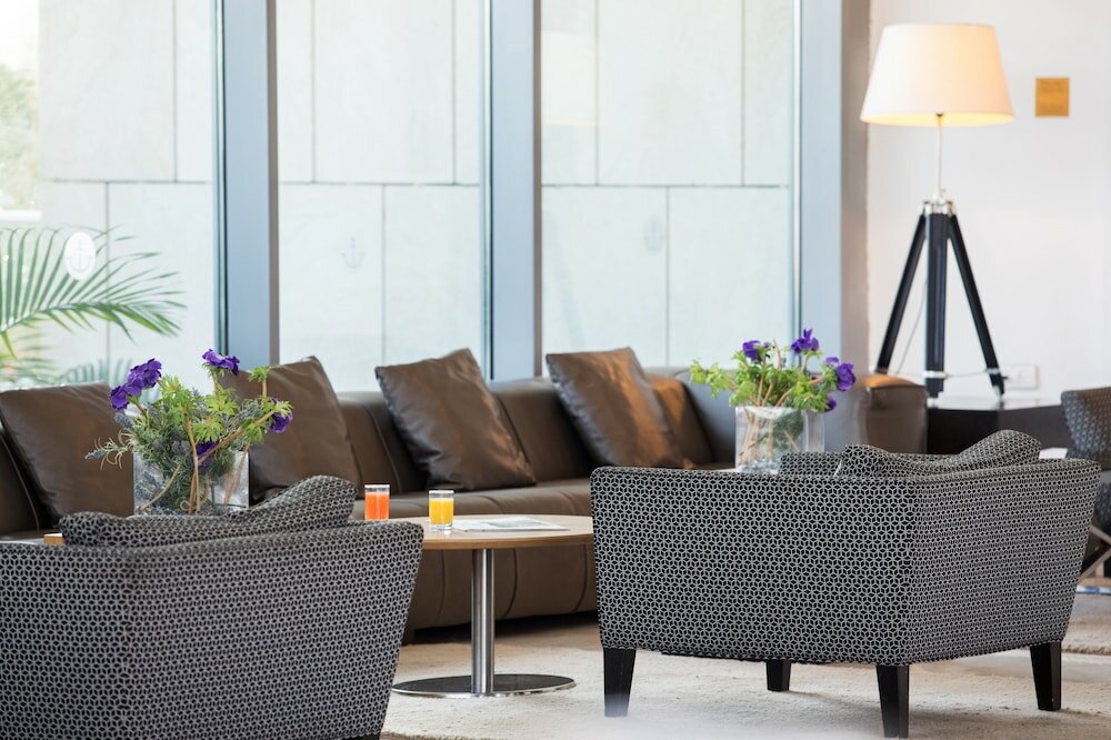 Фото West All Suite