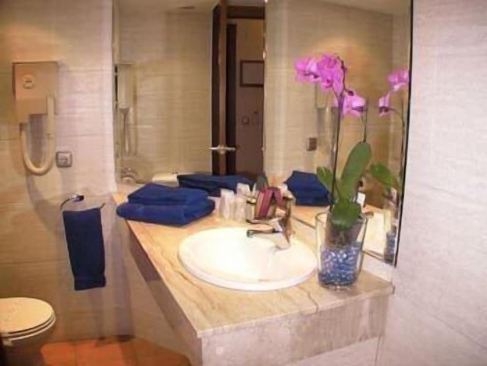 Фото Hotel Montane