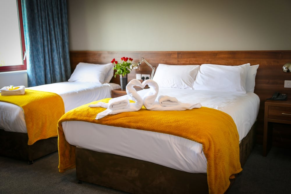 Фото Creggan Court Hotel