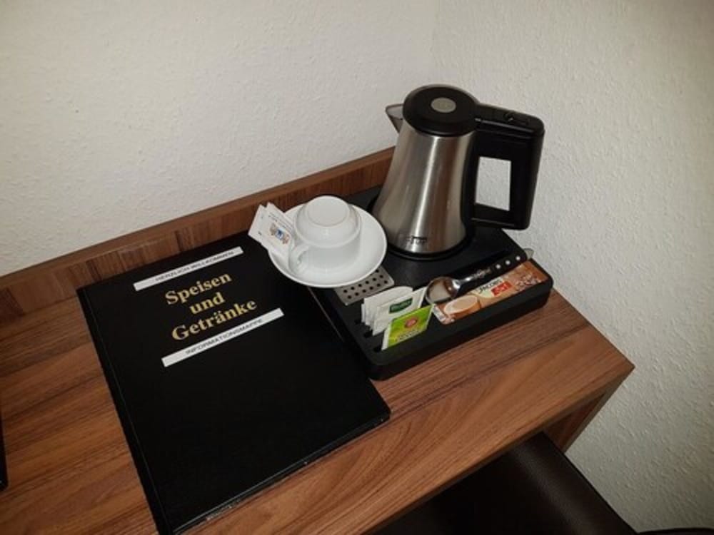 Фото Löwenbräu Köln Hotel & Restaurant