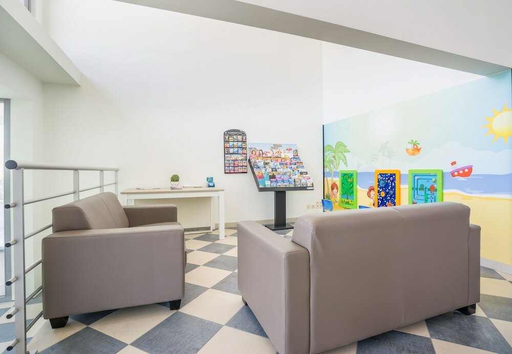 Фото Holiday Suites Blankenberge