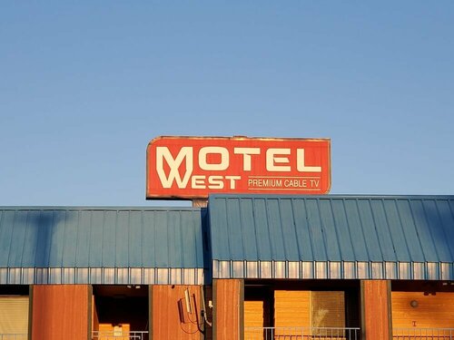 Гостиница Motel West в Бенде