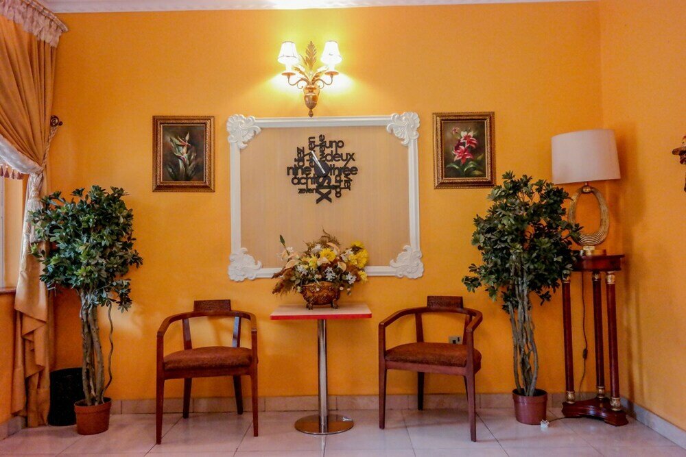 Фото Quiet Pools Inn and Residence