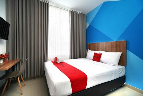 Гостиница RedDoorz Plus @ Terban Residence в Джокьякарте