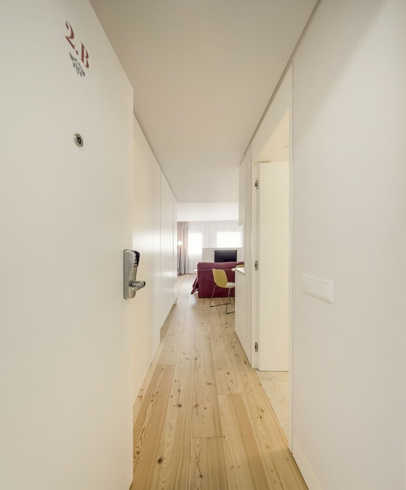 Фото Lisbon Serviced Apartments - Mouraria apartments