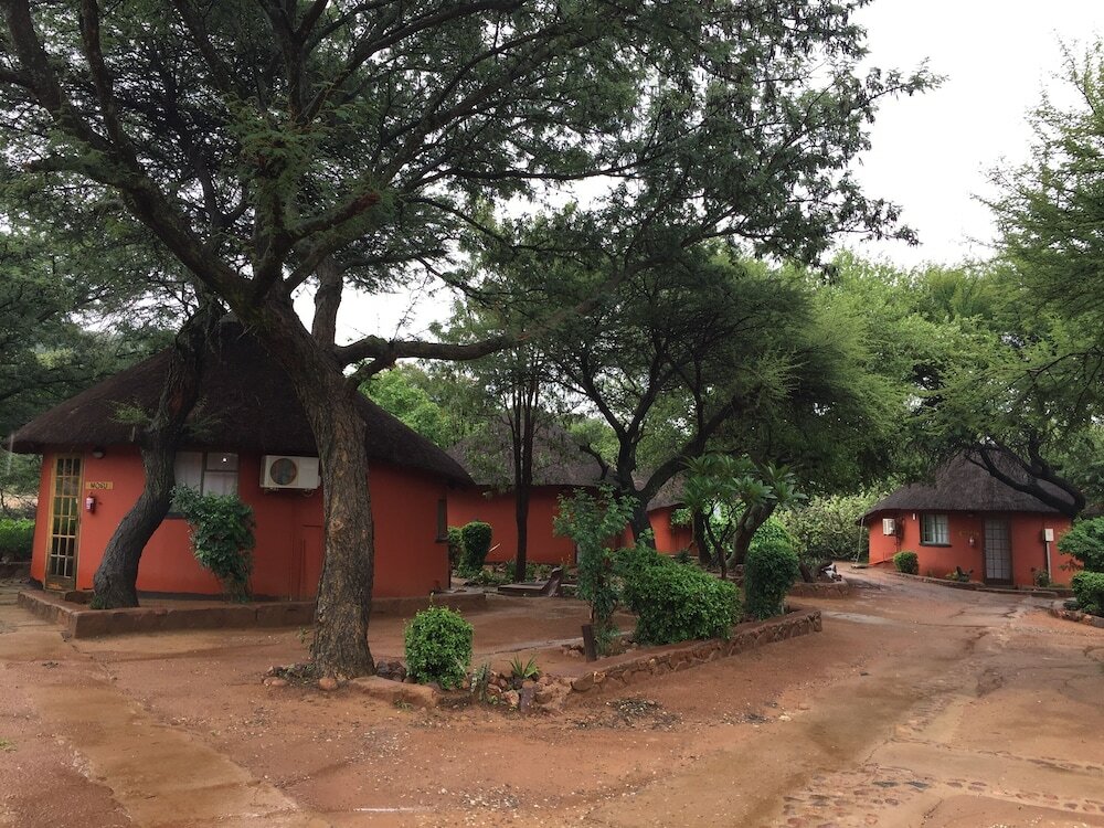 Фото Kgogomodumo Lodge