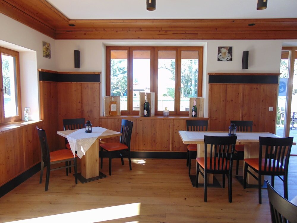 Фото Hotel Heimfeld Cafe Restaurant