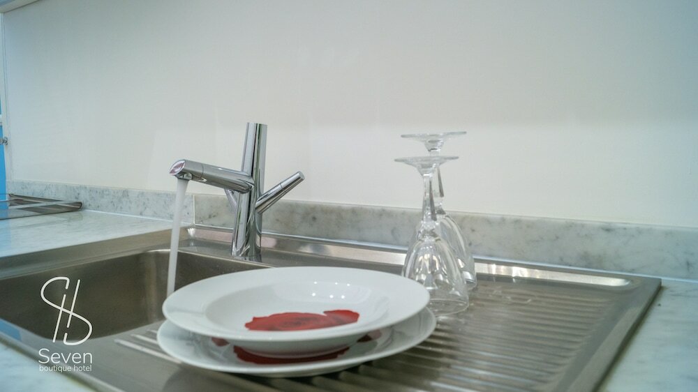 Фото Seven Boutique Hotel