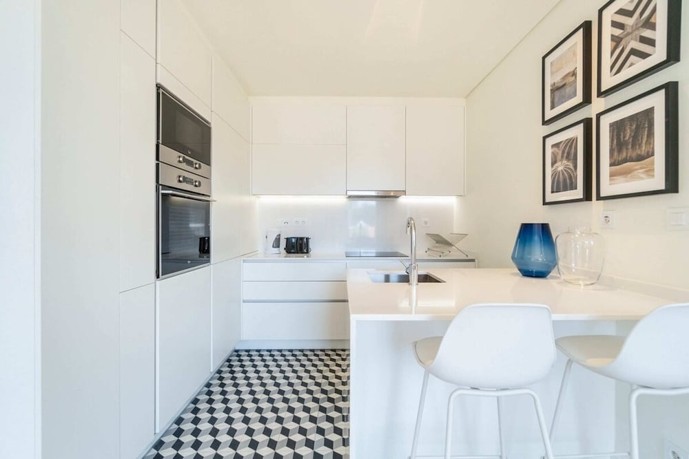 Фото Modern 1bd w Ac & Balcony