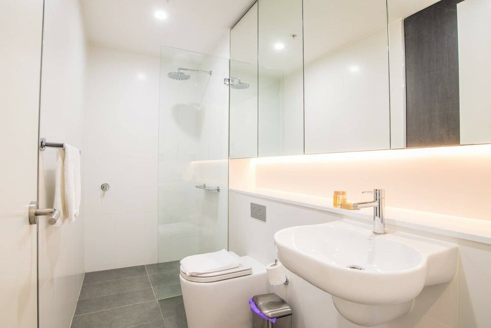 Фото Home With Convenient Location! Close to Train&cbd