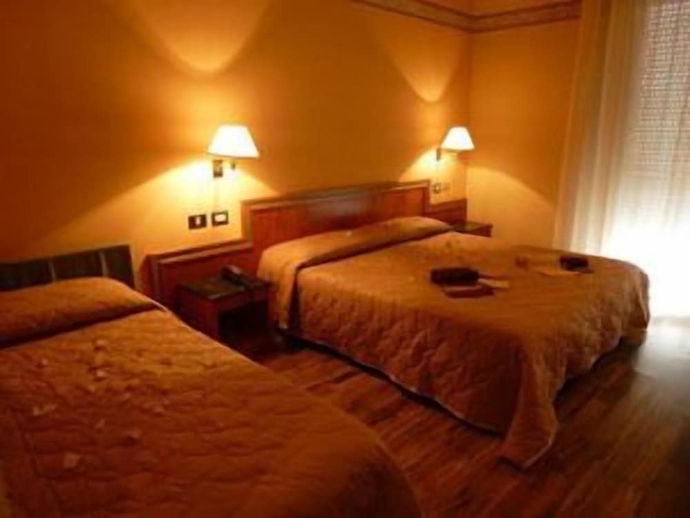 Фото Hotel Marina Bay