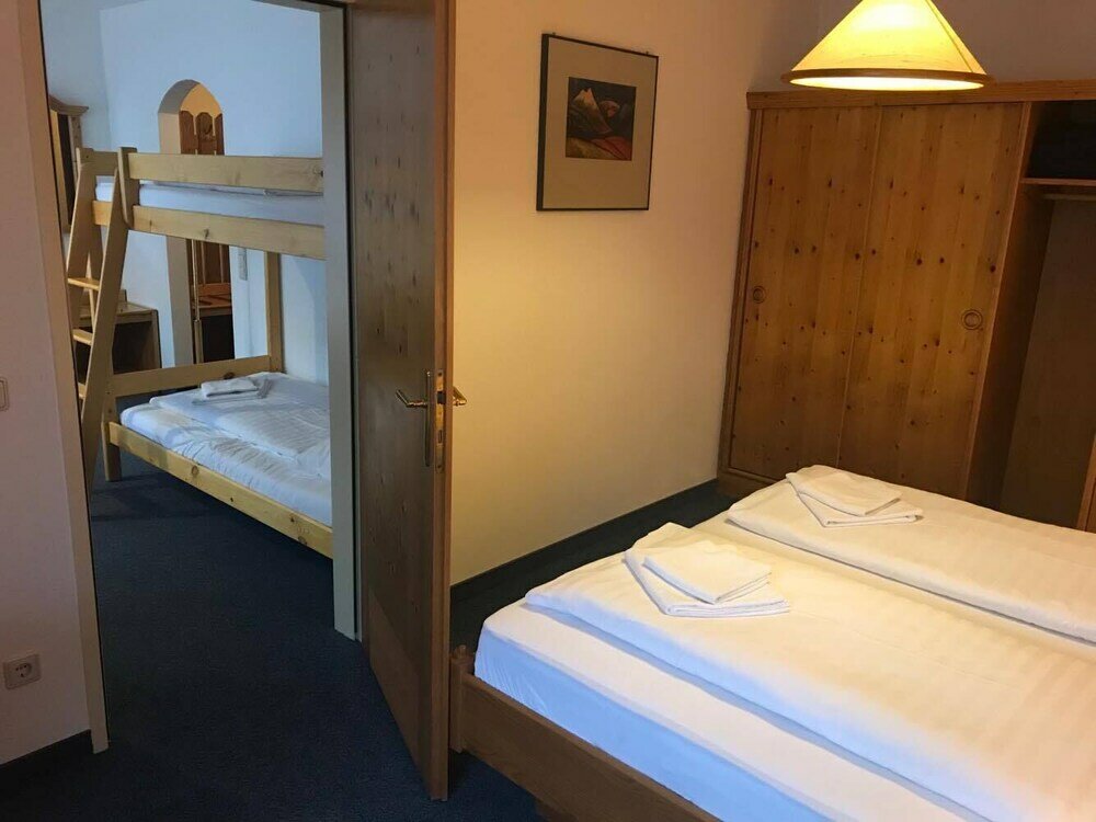 Фото Sporthotel Dachstein West