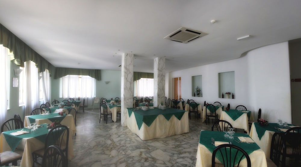 Фото Hotel Quisisana