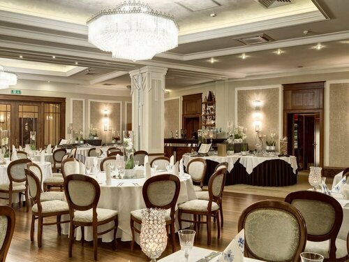 Гостиница Rezydencja Luxury Hotel в Пекарах-Силезских