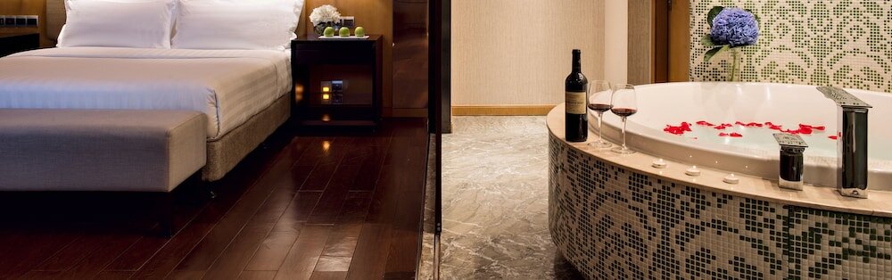 Фото Lia Chengdu Hotel