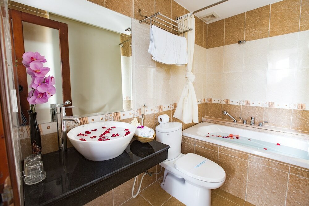 Фото Grand Mango Hotel