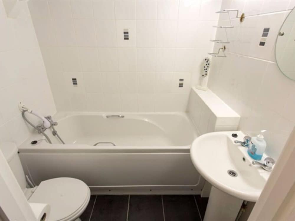 Фото Trinity Guest House