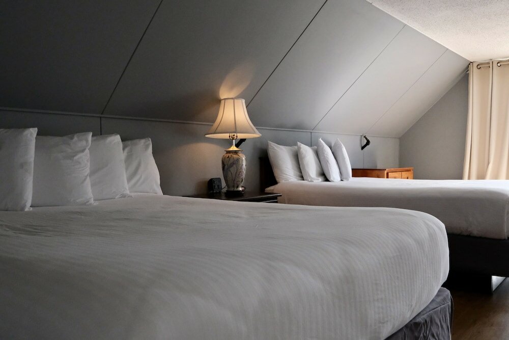 Фото Fishermans Wharf Inn